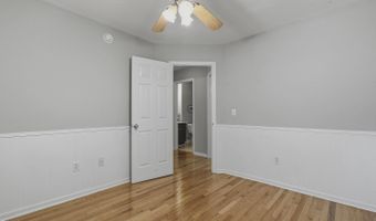 1748 Town Home Dr, Apex, NC 27502