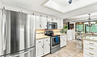 1 Rockford Ln, Bella Vista, AR 72715