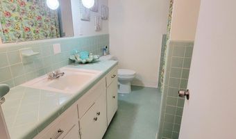 2502 Randall Dr, Biloxi, MS 39531