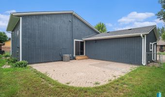 1601 E Keystone Dr, Brandon, SD 57005