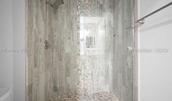 40 Rose Dhu Creek Plantation Dr, Bluffton, SC 29910