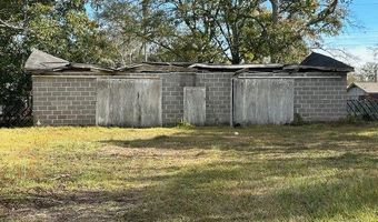 4512 Second St, Moss Point, MS 39563