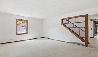 5400 LONG Ct, Appleton, WI 54914