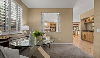 7520 E Toyon Ln, Anaheim, CA 92808
