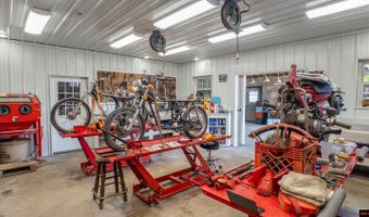 105 COUCH St, Alton, MO 65606