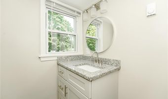 71 ST Elizabeth 2, Bristol, RI 02809