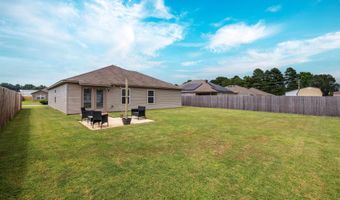 125 Sunland Dr, Beebe, AR 72012