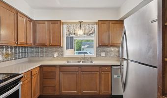 339 S Madison St, Adrian, MI 49221