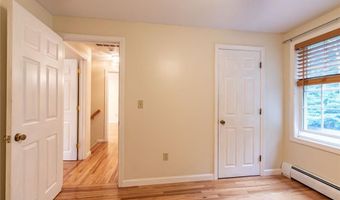 2 Country View Dr, Coventry, RI 02816