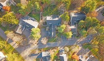 985 Goldenrod Trl, Aurora, OH 44202