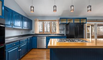 404 174th St, Amery, WI 54001
