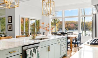 90 E LAKE Dr, Annapolis, MD 21403