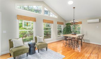 25 Brookcliff Dr, Asheville, NC 28804
