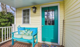 13 Elm St, Antrim, NH 03440