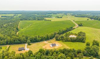 9009 Stonewall Rd, Appomattox, VA 24522
