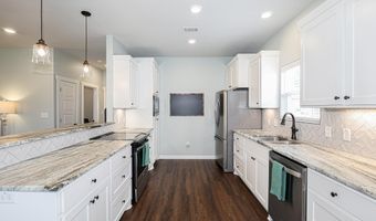 2932 GILLIS Dr, Benton, AR 72015