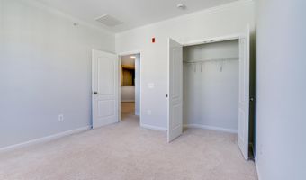 24636 WOOLLY MAMMOTH Ter 401, Aldie, VA 20105