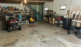 34 Sixth St, Auburn, ME 04210