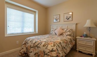1943 Spyglass Dr, Asbury, IA 52002