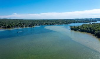 7726 LAKE, Alanson, MI 49706