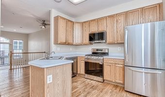5832 COWLING Ct, Alexandria, VA 22304