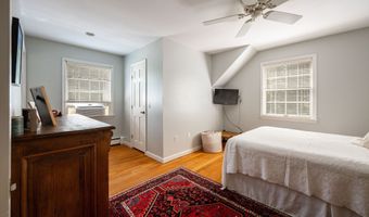 7 S Ridge Rd, Brookfield, CT 06804