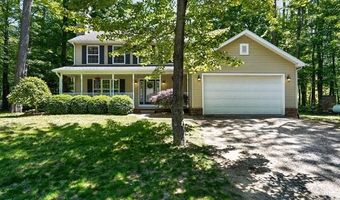 15129 Locust Grove Dr, Argentine, MI 48418