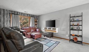 5122 Elizabeth Ln, Almont, MI 48003