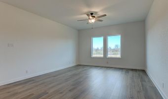 319 Brood Dr, Adkins, TX 78101