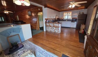 54 Slocum St, Acushnet, MA 02743