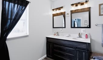 315 S Main St, Advance, IN 46102