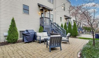 1506 W NORTHWEST Hwy, Arlington Heights, IL 60004