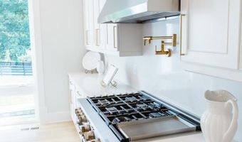 6615 LOCUST Way, Annandale, VA 22003