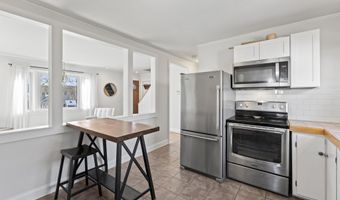 5 Hill St, Dover, NH 03820