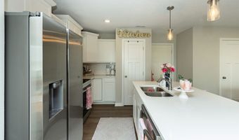 5707 NE Lowell Ln, Ankeny, IA 50021