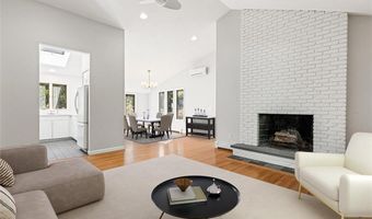 31 Stanchion Ave, Jamestown, RI 02835