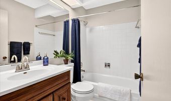 1319 Tahoe Valley Ct, Ballwin, MO 63021