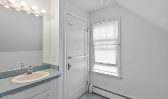 37 Bilodeau Ct, Burlington, VT 05401