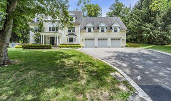 41 Marlpit Pl, Middletown, NJ 07748