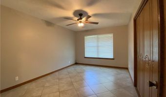 536 W Yoakum Ave, Aransas Pass, TX 78336