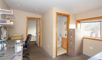 1079 Aquidneck Ave 2A, Middletown, RI 02842