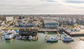 2815 Crusader St, Alameda, CA 94501