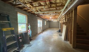 166 Dutch Ln, Appomattox, VA 24522