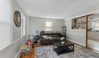 435 Fairview Ave, Coventry, RI 02816