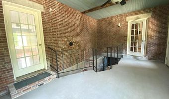 199 Main St, Belfast, ME 04915