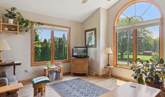4170 Riverview Dr, Alma, MI 48801