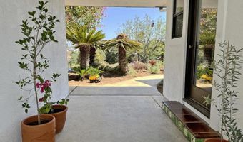 1650 Winterwarm Dr, Fallbrook, CA 92028