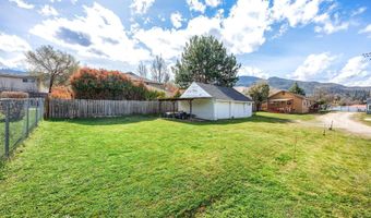 128 S Mountain Ave, Ashland, OR 97520