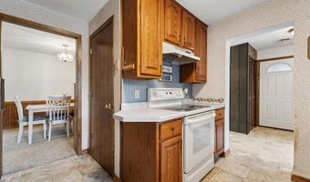 2427 BARBARA Ave, Appleton, WI 54915