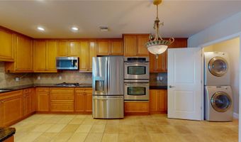 2305 EDGEWATER Dr 1606, Orlando, FL 32804